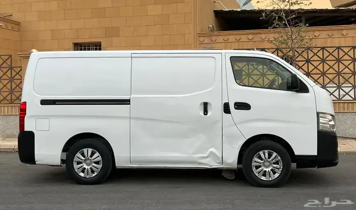 نيسان اورفان 2023 (ديزل) 6