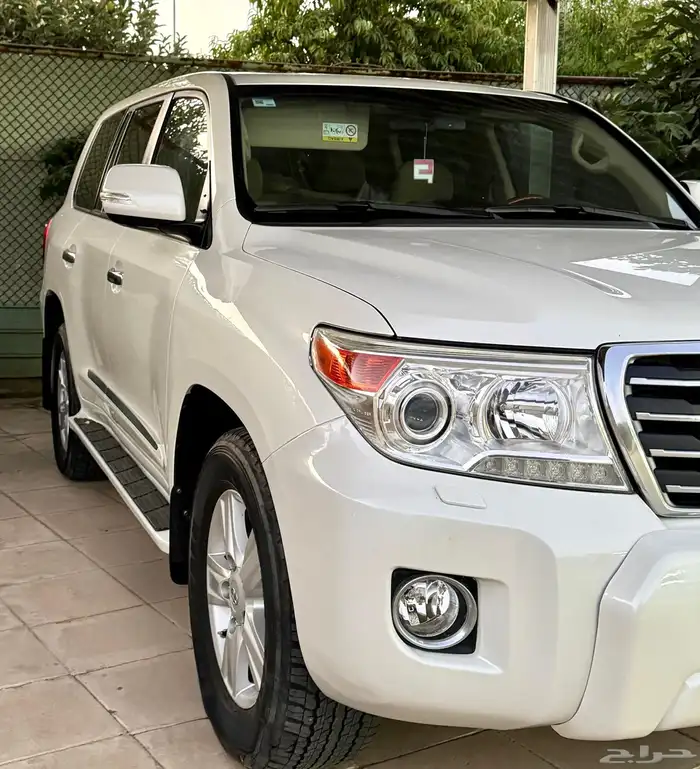 لاندكروزر GXR 2014 V8 وكالة 4