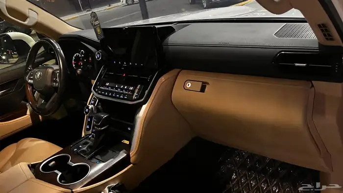لاندكروزر 2022 GXR L4 16