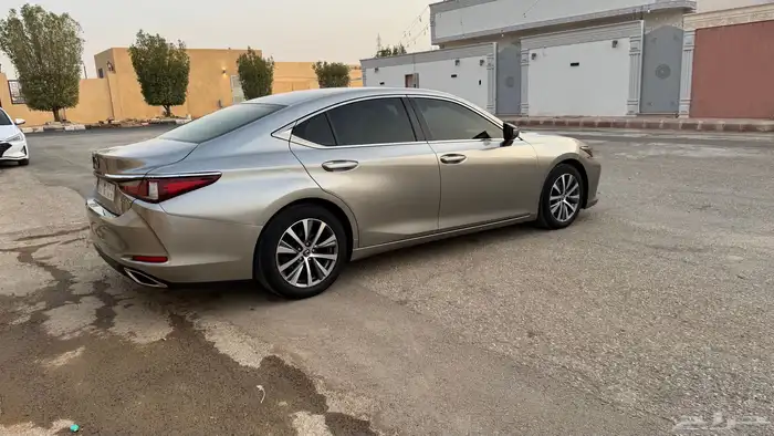 لكزس 2019 ES350 تيتانيوم 4
