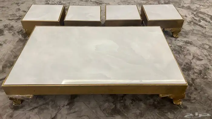 طااوله ارضيه سراميك مع 4خدمه 0