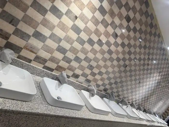 سكن جماعي ( عمال او موظفين ) للإيجار في بحرة 2