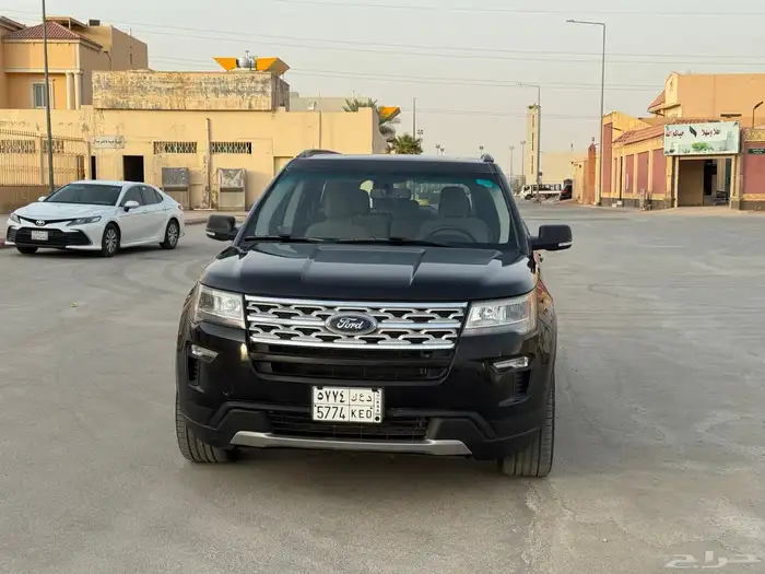 اكسبلور 2019 نص فل . فتحة سقف 0