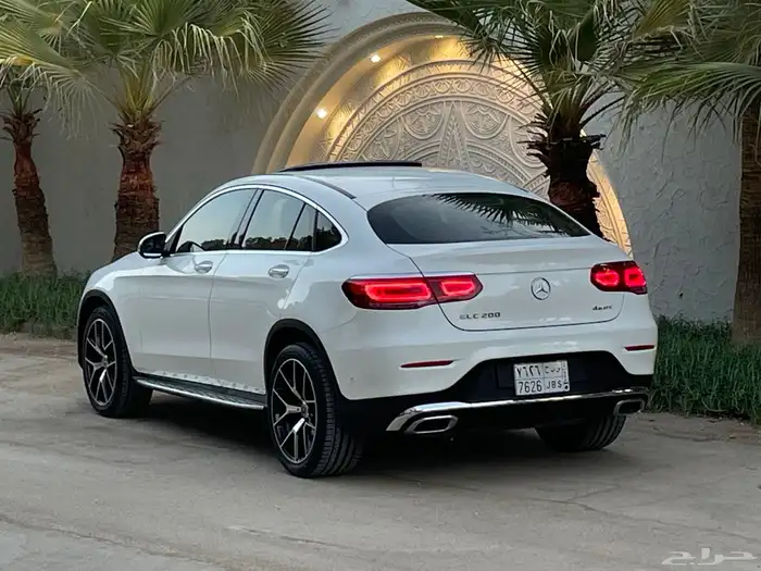 مرسيدس GLC200 4matic 2021 نظيف جدا بحال الوكاله 8