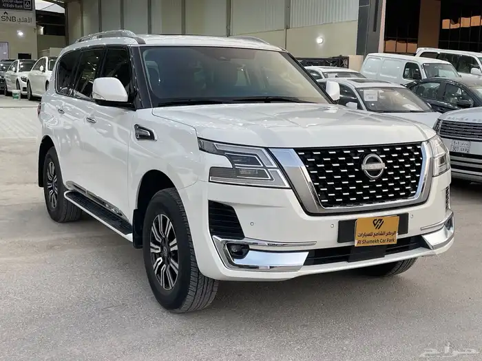للبيع باترول 2023 فل كامل تيتانيوم 3