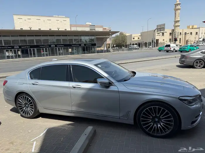 بي ام 2016 فل الفل 750ماشية 98الف قابل للزيادة بودي وكالة م 8