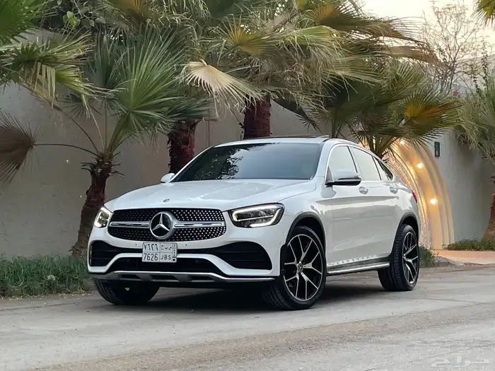 مرسيدس GLC200 4matic 2021 نظيف جدا بحال الوكاله 1