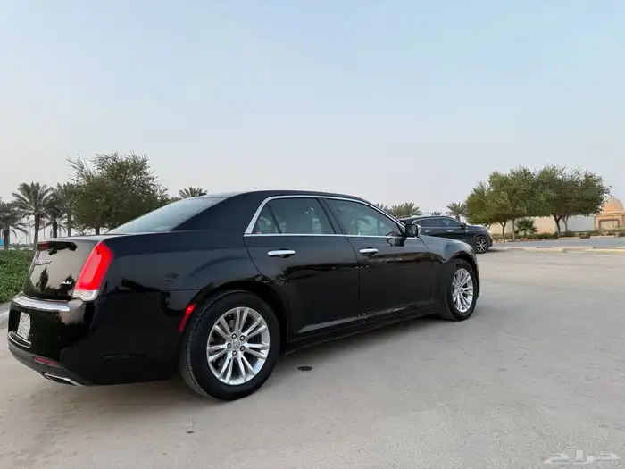 كرايسلر C300 2017 نظيف 22
