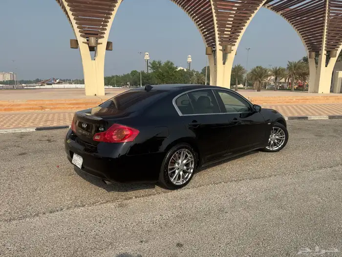 انفنتي G35 موديل 2007 فل كامل نظيفه ممشى قليل 4