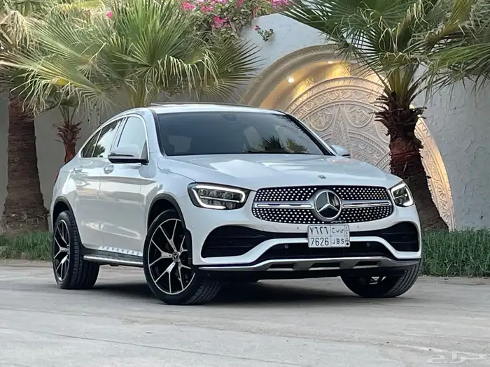 مرسيدس GLC200 4matic 2021 نظيف جدا بحال الوكاله 22