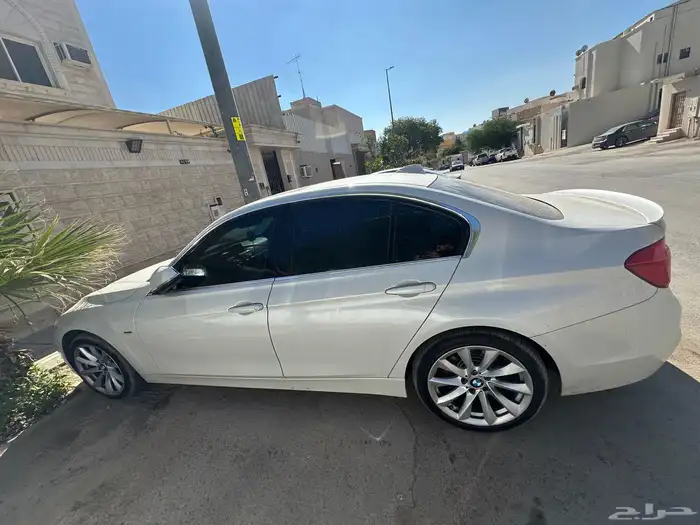 بي ام 320i 8