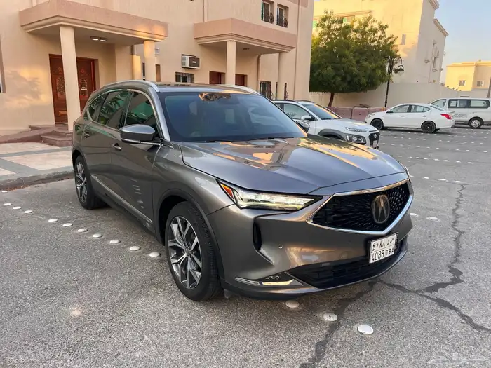 اكيورا MDX 2023 هوندا 3