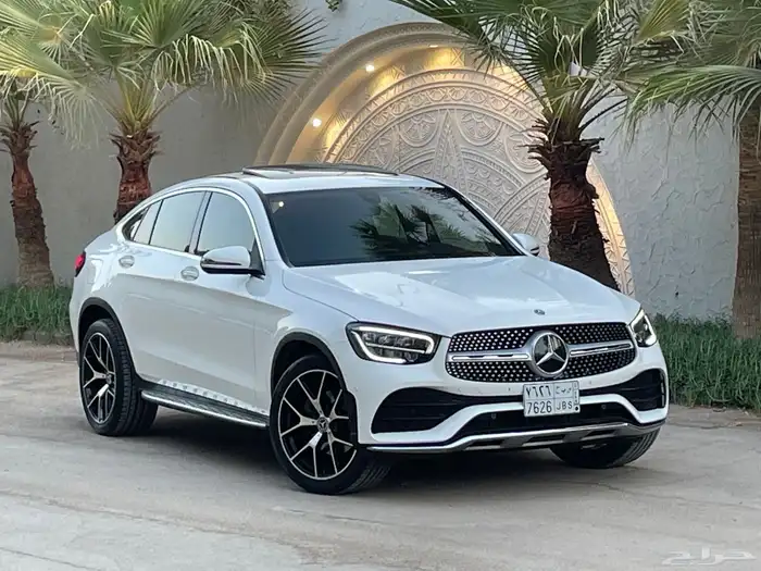 مرسيدس GLC200 4matic 2021 نظيف جدا بحال الوكاله 23