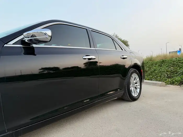 كرايسلر C300 2017 نظيف 13