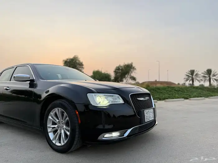 كرايسلر C300 2017 نظيف 1