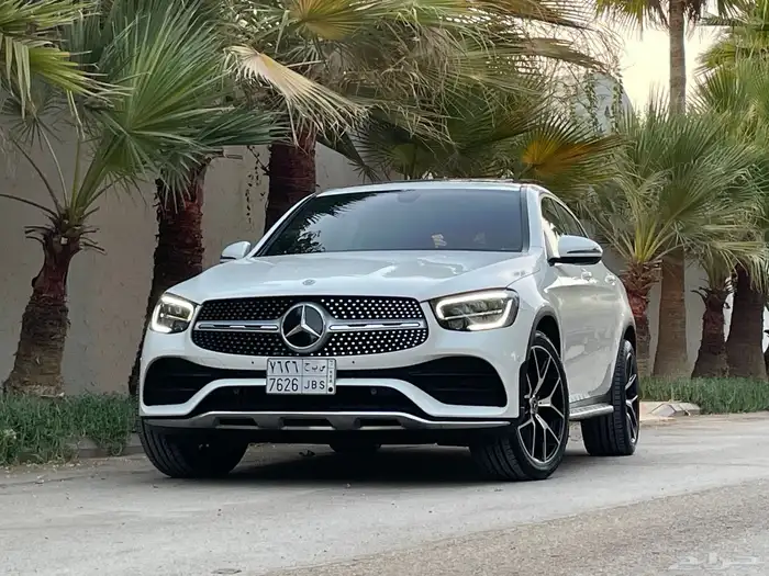 مرسيدس GLC200 4matic 2021 نظيف جدا بحال الوكاله 0