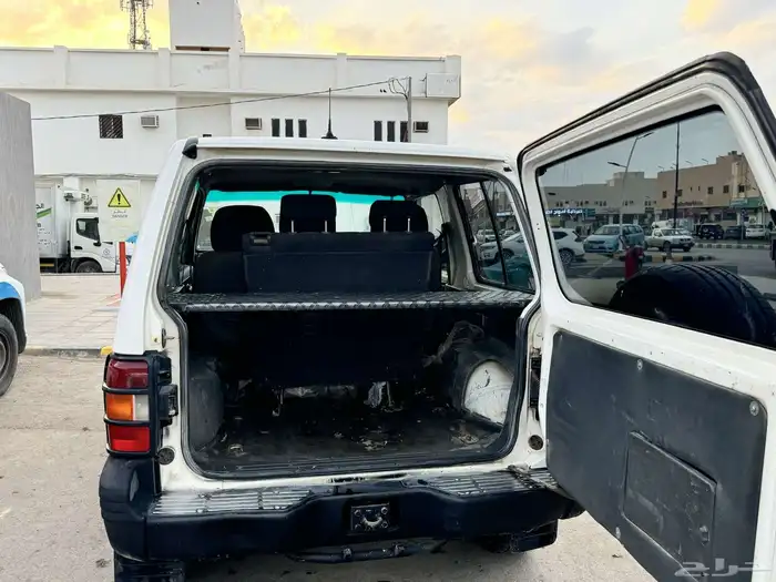 جيب ربع موستبيشي موديل 96 0