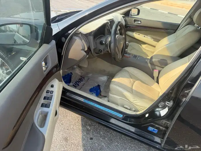 انفنتي G35 موديل 2007 فل كامل نظيفه ممشى قليل 8