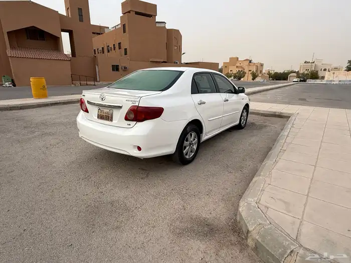 كورولا ابيض 2009 4