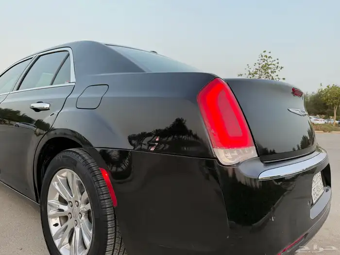 كرايسلر C300 2017 نظيف 14