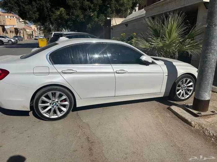 بي ام 320i 9