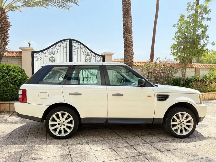 رنج روفر HSE موديل 2006   V8 4.4 لتر 8