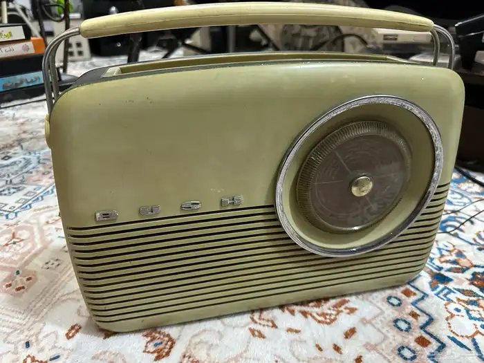 راديو قديم جدا 1