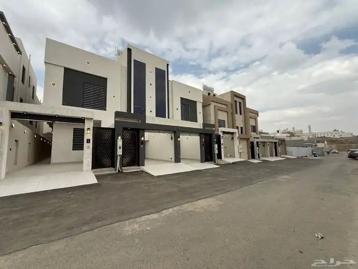 للبيع ارواف ارضيه وعلويه بالقرب من الاستاد الرياضى المحاله 2