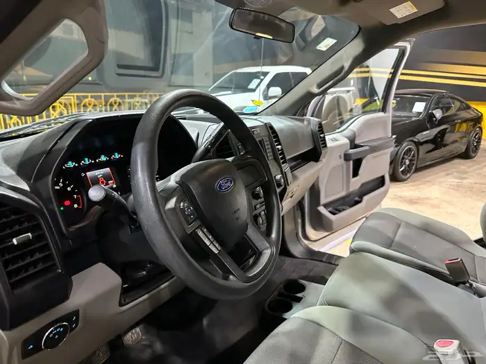 فورد F150 بدون دبل 2018 ممشى قليل130 الف تشيكات وكاله 14