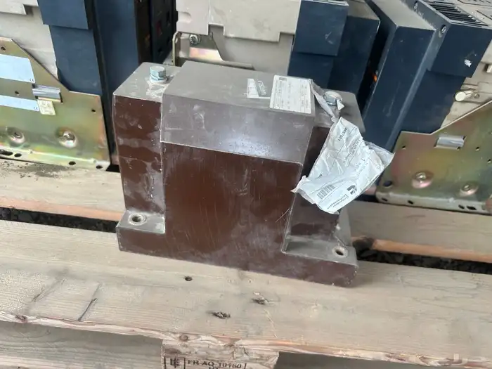 للبيع محول جهد (Voltage Transformer) جديد استوك 0