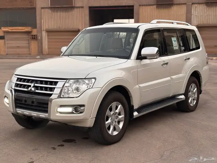ميتسوبيشي باجيرو GLS 2022 49