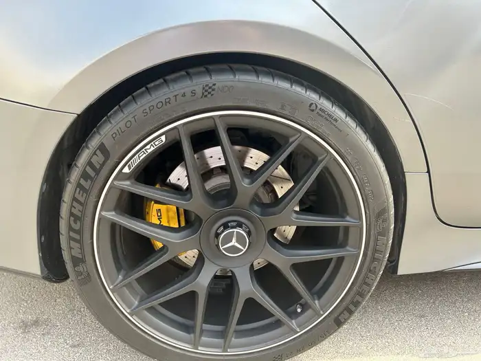 مرسيدس GT 63S AMG 12