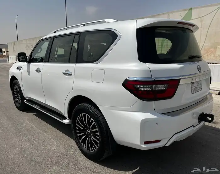 نيسان باترول تيتانيوم موديل 2023 4