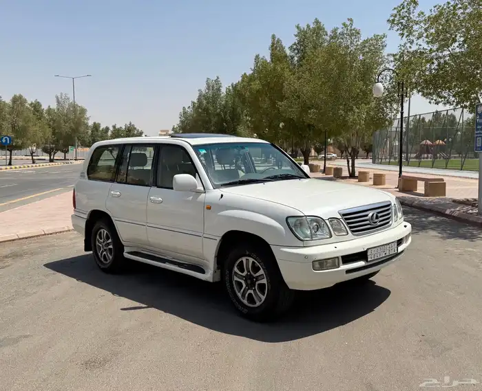 لكزس LX470 2006 1