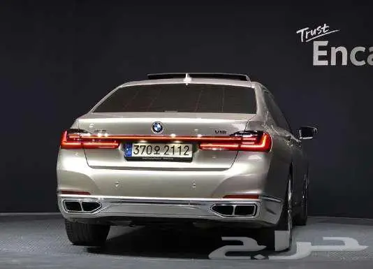 BMW 760Li موديل 2021 الميموني للاستيراد بكوريا 3
