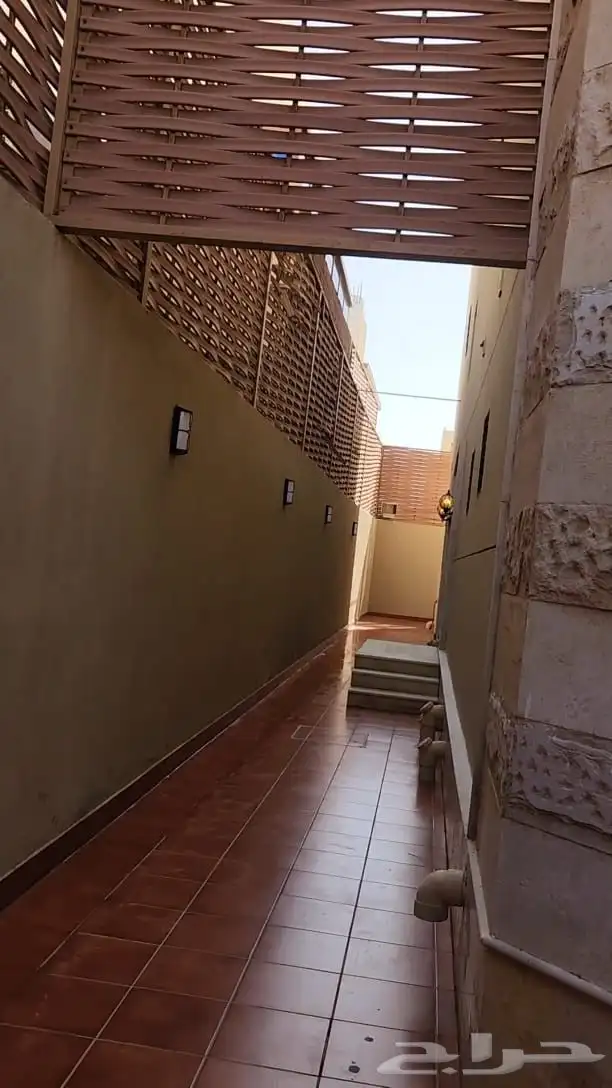 للبيع فلل مودرن بثلاث شقق منفصلة وفلل اخري بالحمدانية جدة 8