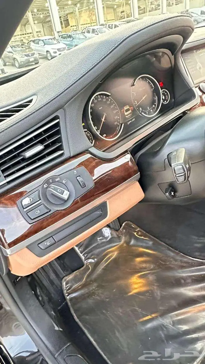 بي ام دبليو 2014 LI730 11