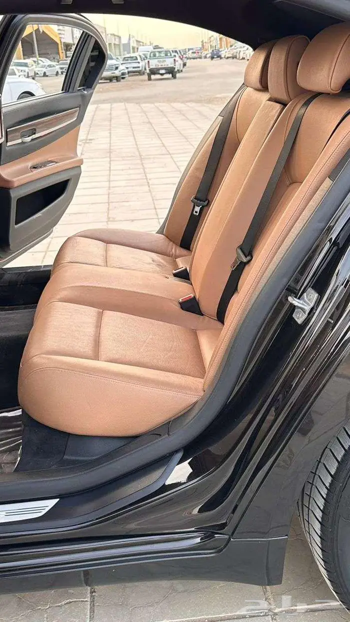 بي ام دبليو 2014 LI730 16