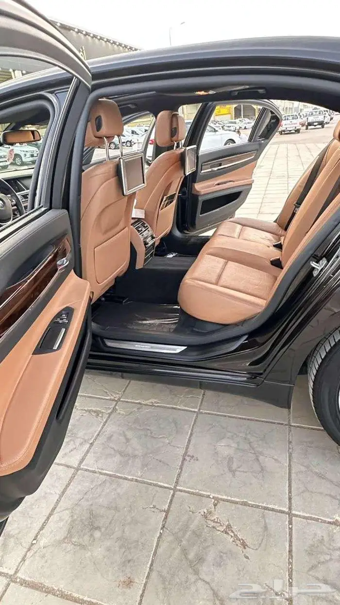 بي ام دبليو 2014 LI730 17