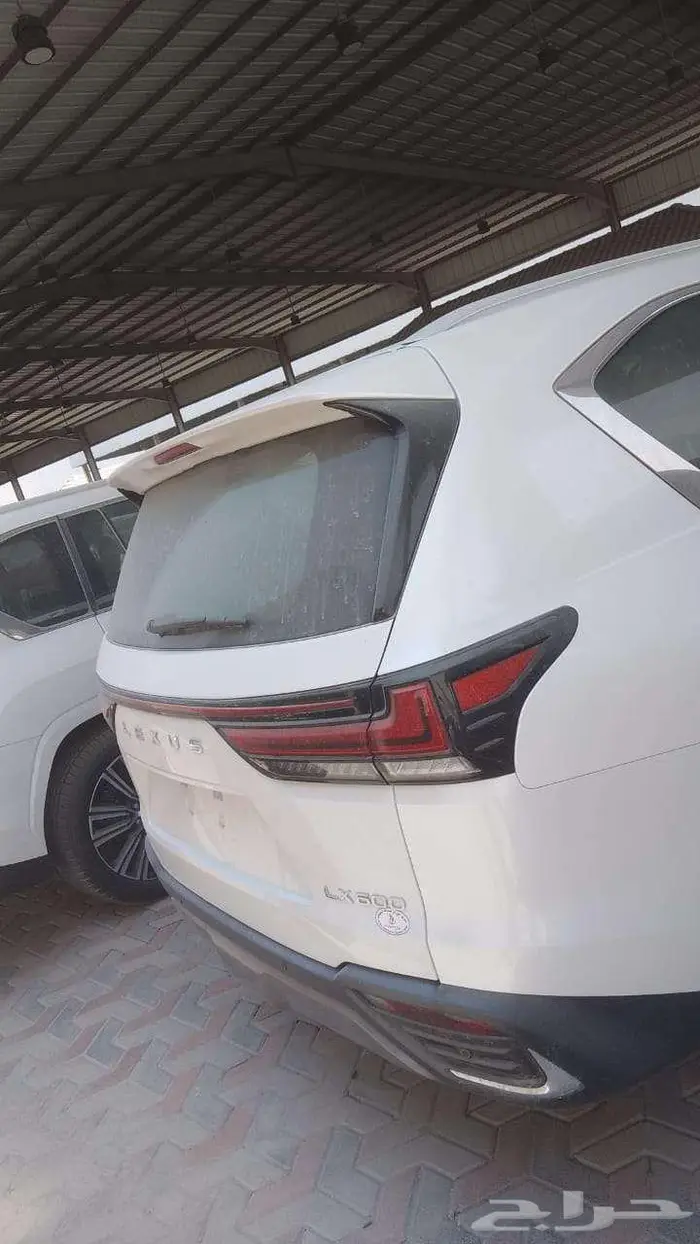 لكزس LX600 سعودي بطاقة 2024 ابيض اوف وايت 2