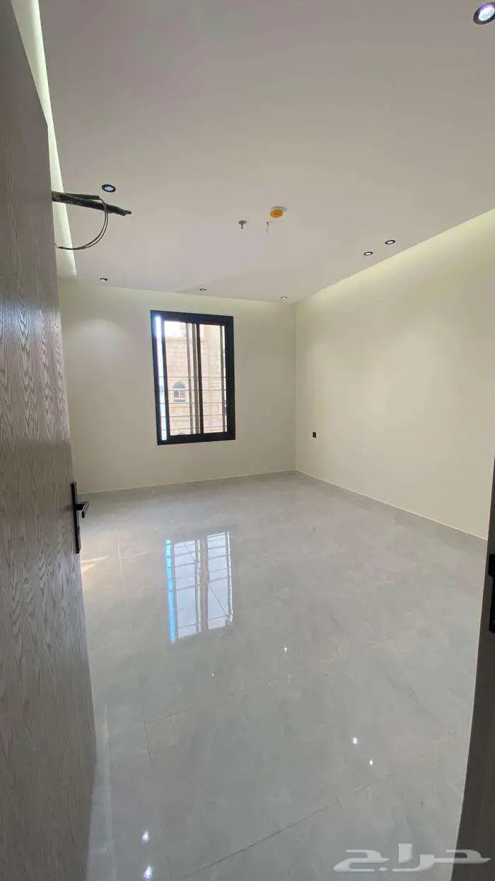 شقق وملحق للبيع بالقيم ب525 الف للشقق و 850 الف للملحق 15