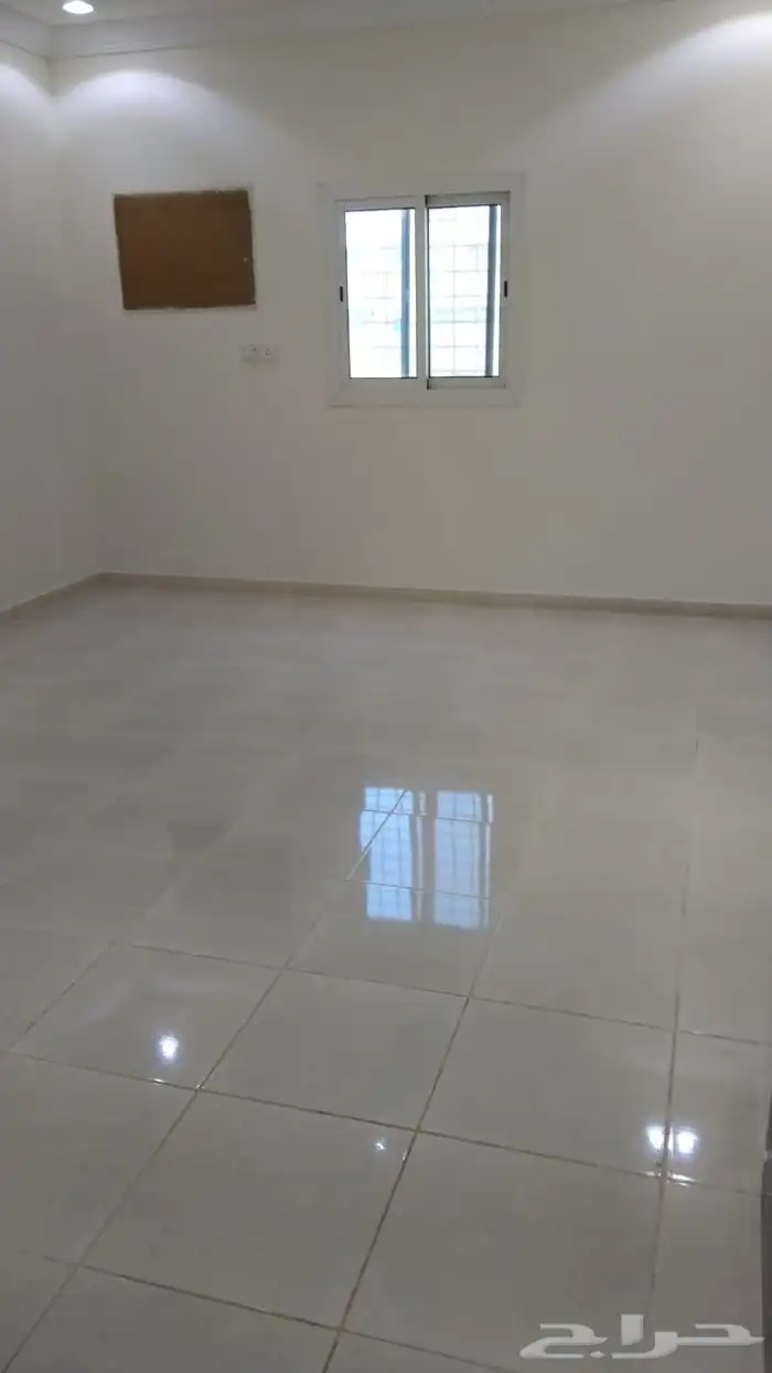 شقه ثلاث غرف بحي الرياض مستخدمه تواصل واتساب 4
