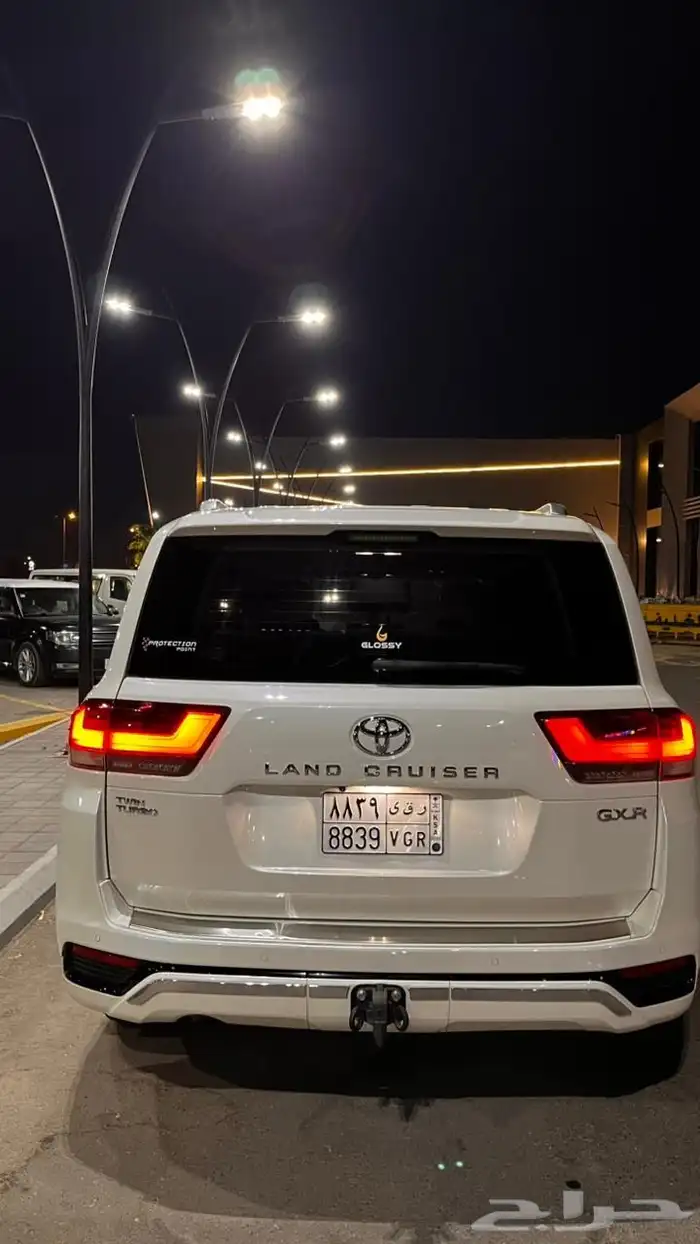 لاندكروزر 2022 GXR L4 2