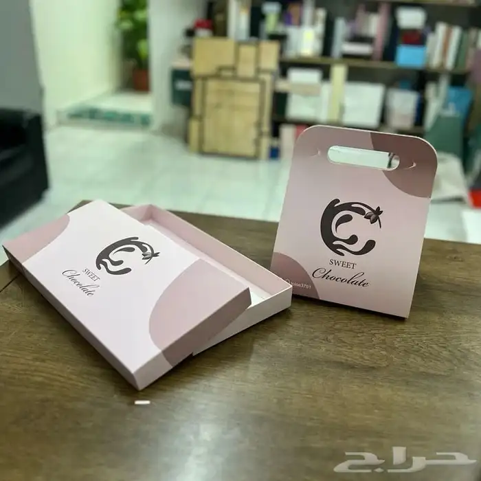 تصميم وطباعة اكواب وبوكسات وكروت وفواتير واكياس وعلب قهوة 8