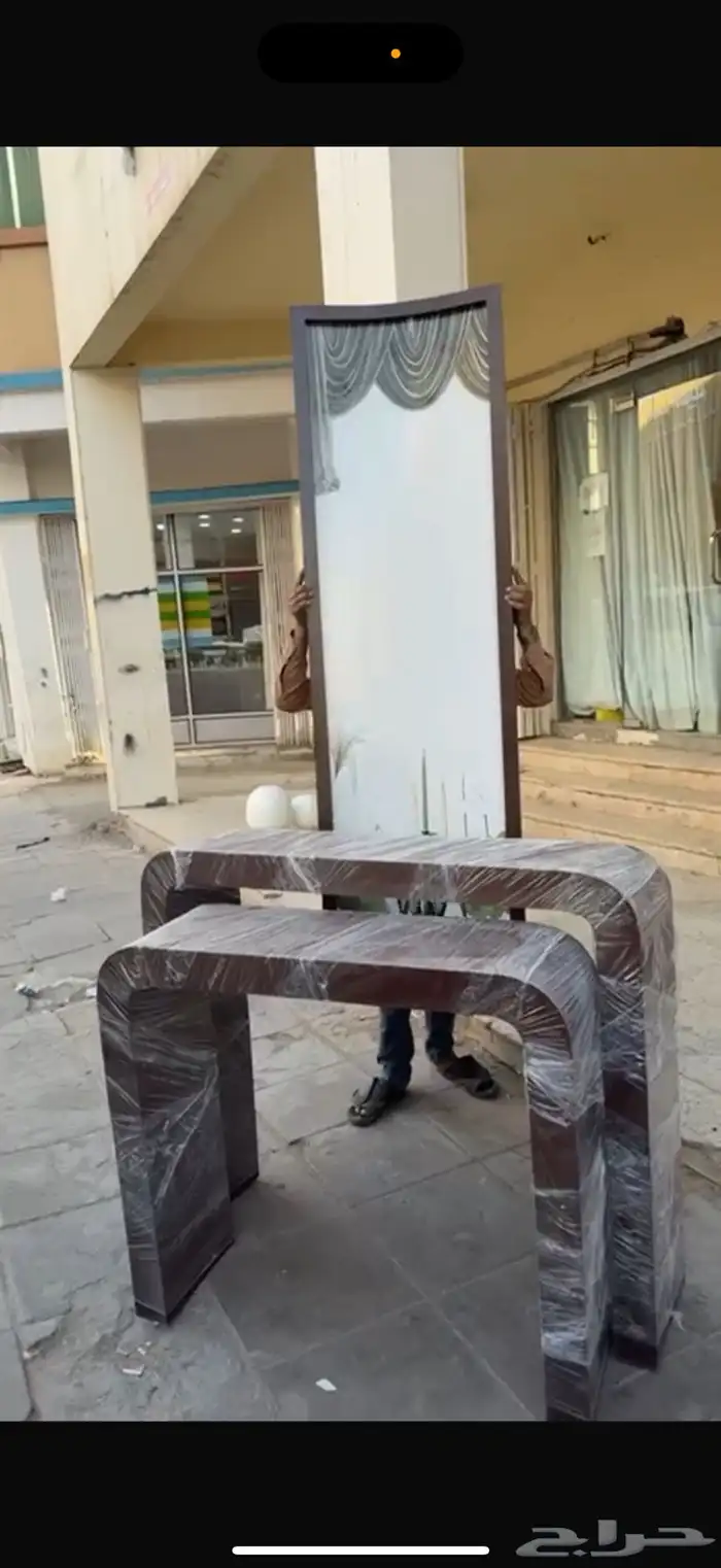 طاولات خشب 1