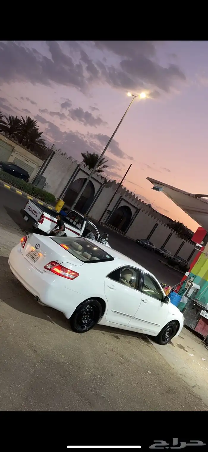 كامري 2011 للييع 10