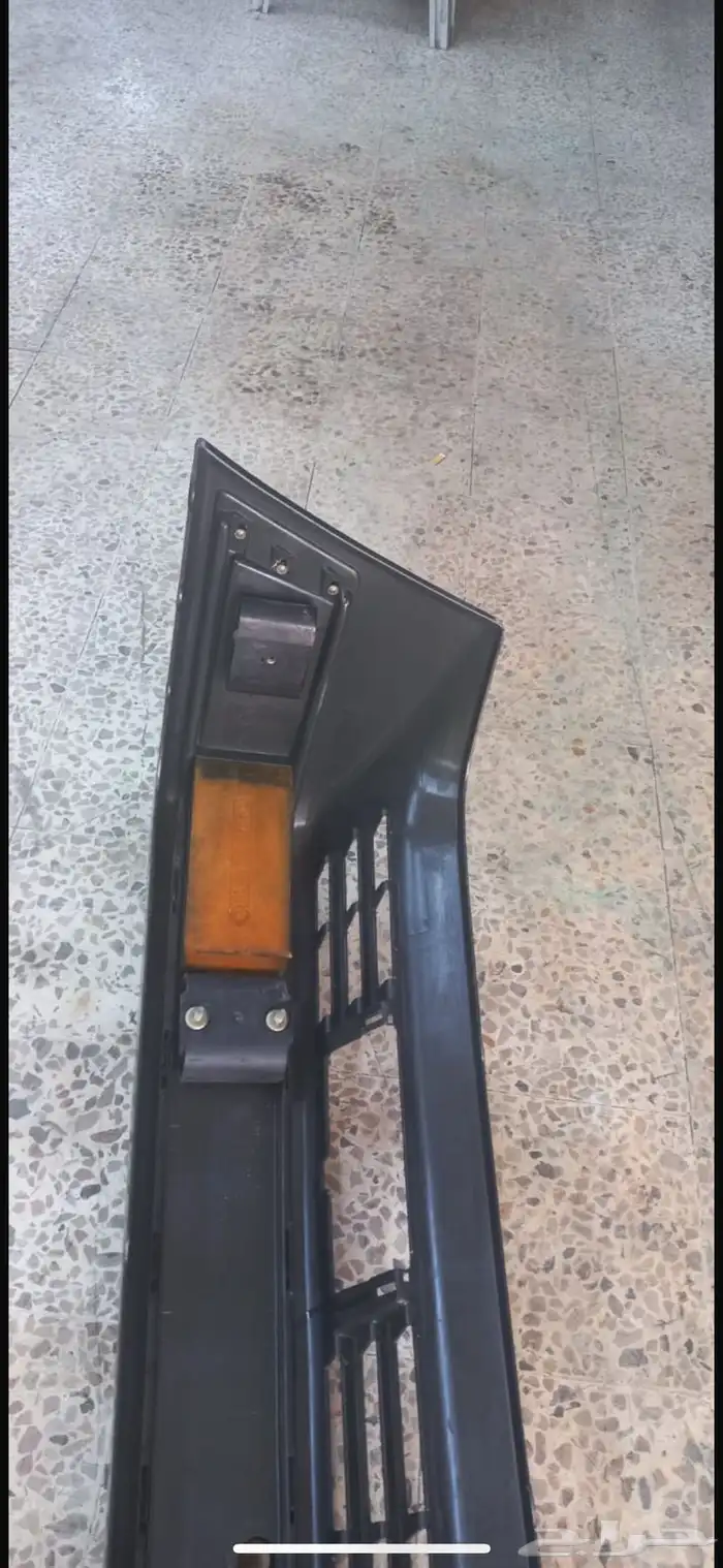 قطع غيار جديدة مرسيدس بنز فرخ شبح W124 4