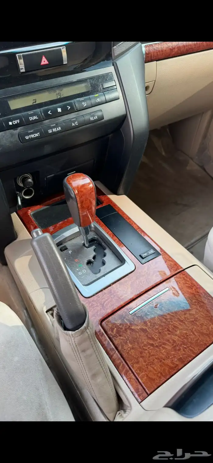 لاندكروزر 12