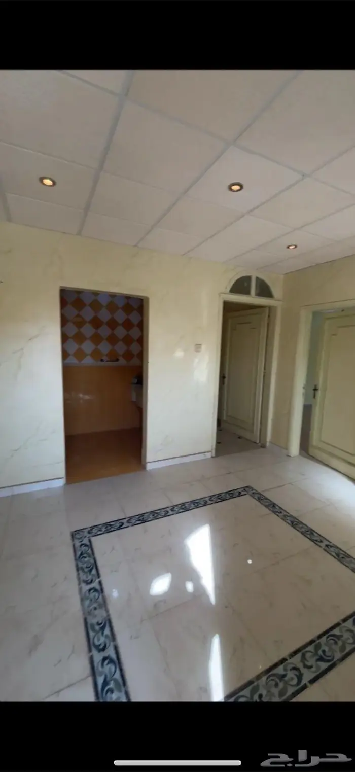 سكن للشركات والموسسات فيلا على شارع 40 تجاري للايجار 3