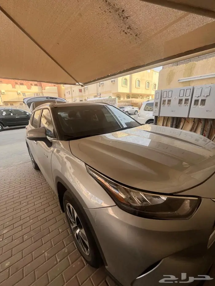هايلاندر نص قل موديل 2024 اللون فضي 8